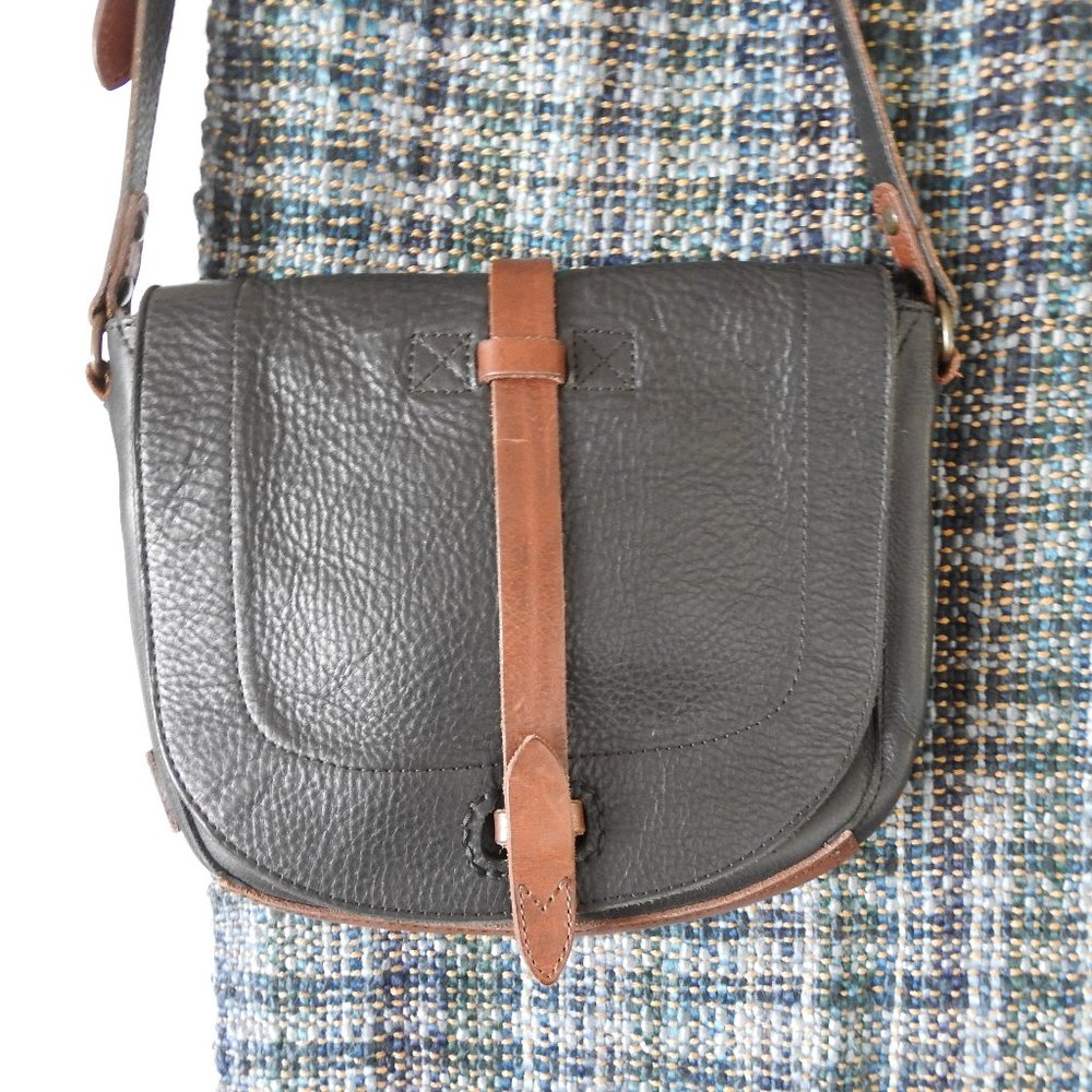 WILL Seneca Crossbody Leather Bag Black